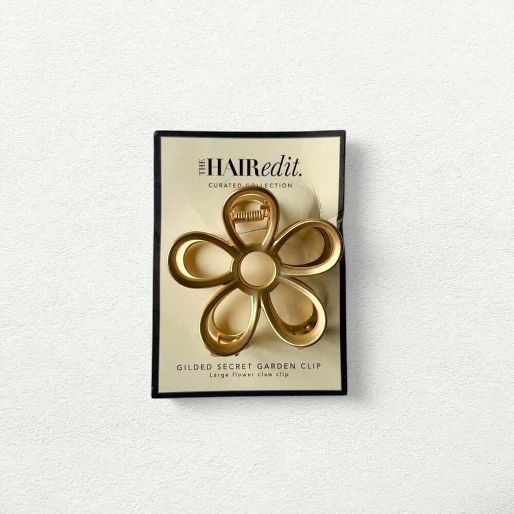 The Hair Edit Gilded Secret Garden Clip Large Flower Claw Clip in Gold